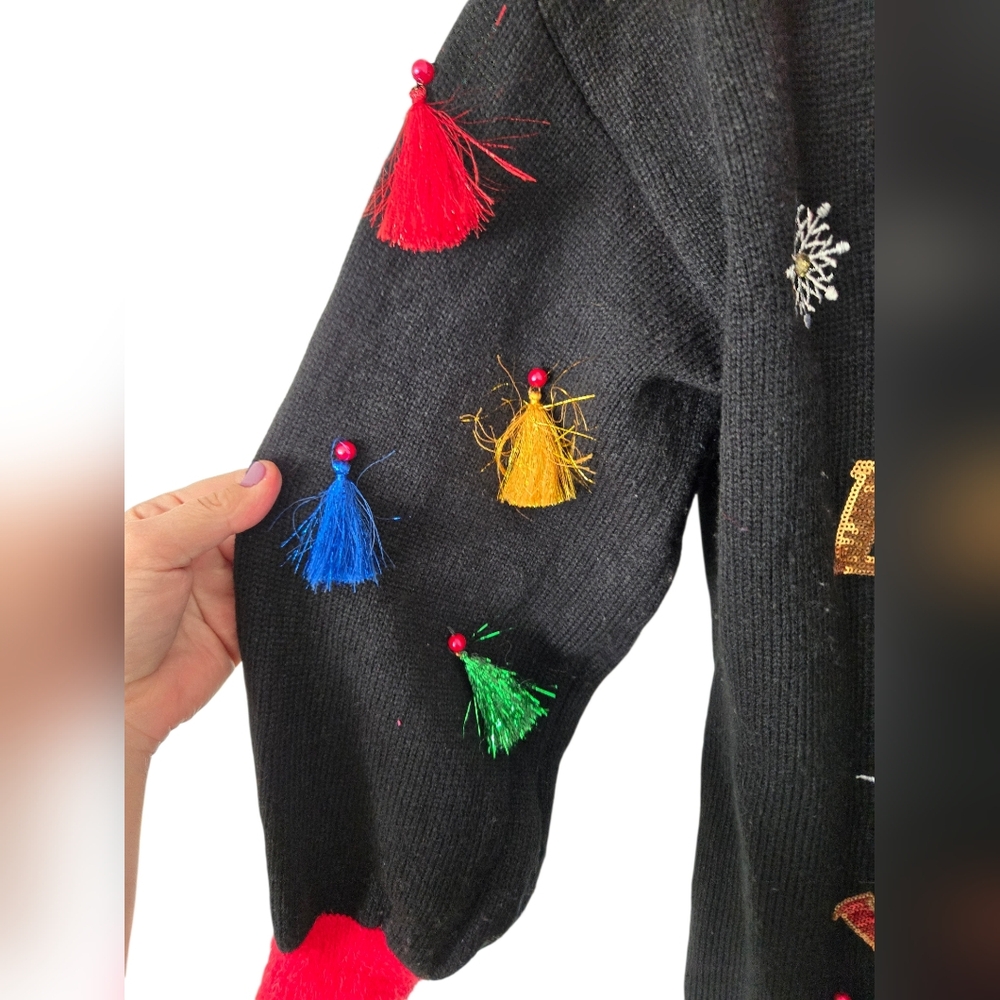 Holiday Time Black and Red Llama Sweater Size 1X 16/18 - Picture 4 of 5